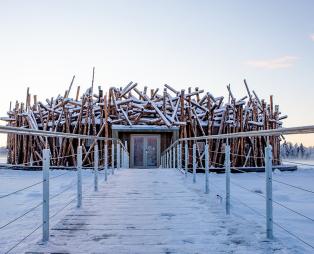 Arctic Bath: Το απίστευτο πλωτό ξενοδοχείο στον Αρκτικό Κύκλο