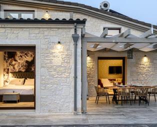The Luxury Villas: Φιλοξενία υψηλών προδιαγραφών στην Πρέβεζα