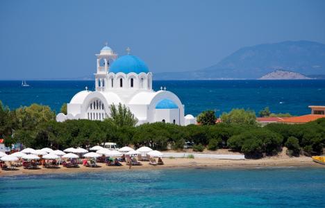 5 οικονομικά νησιά για διακοπές στην Ελλάδα