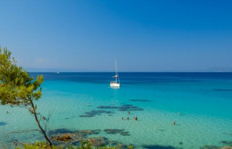 7 υπέροχες παραλίες της ηπειρωτικής Ελλάδας που αξίζει να ανακαλύψετε