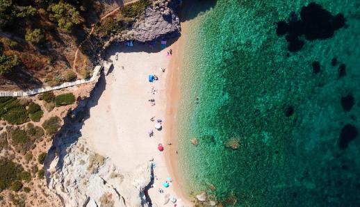4 ελεύθερες και ωραίες παραλίες της Αττικής