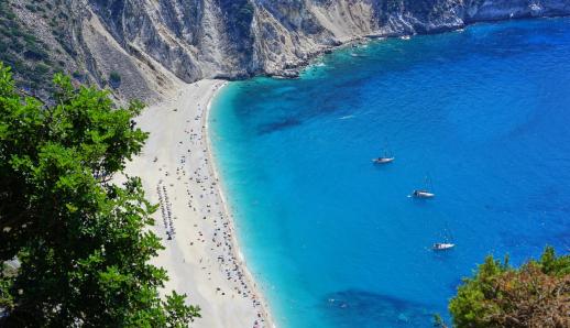 Οι 14 μαγευτικές παραλίες της Ελλάδας που ξεχωρίζει το Lonely Planet