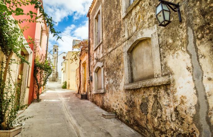 Αρχάνες: Γνωρίστε το πιο πολύχρωμο χωριό της Κρήτης
